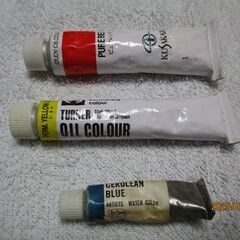 油性絵の具、水性絵の具、油絵用ナイフの画像