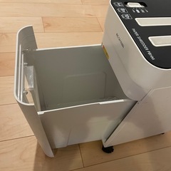 アイリスオーヤマ　シュレッダー　の画像