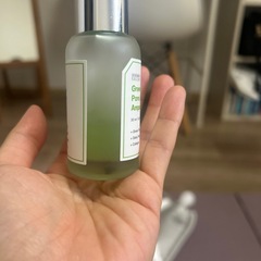 毛穴用美容液の画像