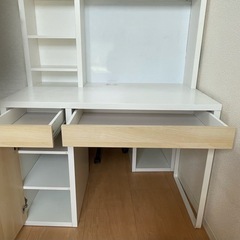  【取引中】IKEA 勉強机　椅子の画像