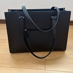 スクエアトートバッグの画像