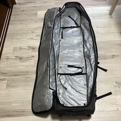 スノーボードケースの画像