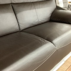 3人掛けソファーのご紹介です！の画像