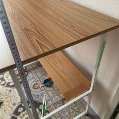 パソコンデスクの画像