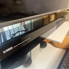  LG 55型 4Kチューナー内蔵 液晶テレビ 2021年製 テレビスタンド、YAMAHAスピーカー、録画HDDセット お運び相談可能 今晩来れる方は5万円でお譲りします。の画像