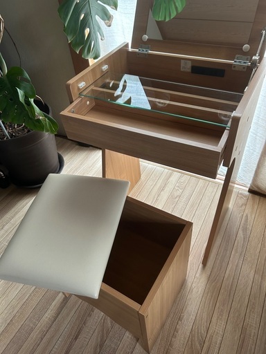 値下げ　コンパクト　ナチュラルドレッサーand机