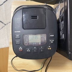 アイリスオーヤマ(電子レンジ•炊飯器)の画像