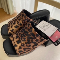 新品未使用タグ付き　レディース　ヒョウ柄サンダルの画像