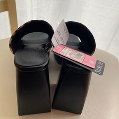 新品未使用タグ付き　レディース　ヒョウ柄サンダルの画像