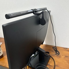 液晶ディスプレイ　モニターライト　の画像