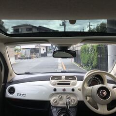 フィアット500 1.2 8vラウンジ　ガラスルーフ　ワンオーナー車　内外装綺麗　取扱説明書　点検記録簿ありの画像