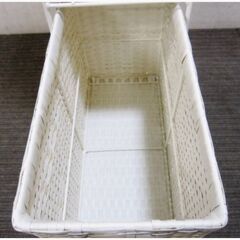 ランドリーチェスト　幅20.5cm スリムタイプ　ホワイト　引出4段　防水素材　白　アジャスター付　隙間収納　洗面所　ラタン風　バスケットの画像