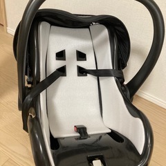 チャイルドシート　新生児から1才までの画像