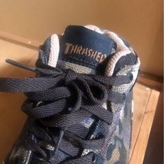 THRASHERスケータースニーカーの画像