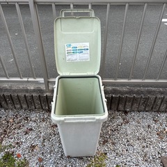 古いダストボックス　45Lの画像