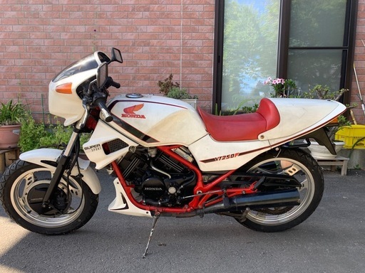 ホンダVT250F
