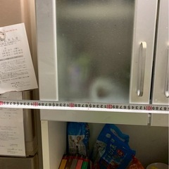 食器棚の画像