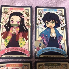 新品、未使用。 鬼滅の刃のキャラクターが描かれた9枚のステッカーセット。  - キャラクター名: 竈門炭治郎, 竈門禰豆子, 嘴平伊之助, 富岡義勇, 煉獄杏寿郎, 胡蝶しのぶ, 産屋敷耀哉, 宇髄天元, 時透無一郎 - デザイン: アニメスタイルのイラスト - 数量: 9枚セット - テーマ: 鬼滅の刃  非売品。 コレクションにもおすすめです。  ご覧いただきありがとうございます。の画像