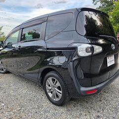 シエンタ☆ハイブリッドX☆車検令和9年9月☆純正SDナビ☆CD☆DVD☆地デジ☆Bluetooth☆ETC☆パワースライドドア☆スマートキー☆純正アルミの画像