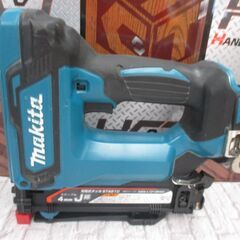 マキタ makita ST421D 充電タッカ 中古品 本体のみ 18V ケース付き 4mm×13～25mm 【ハンズクラフト宜野湾店】の画像