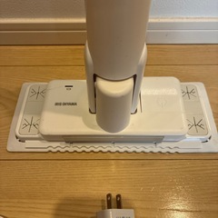 アイリスオーヤマ　電動モップの画像