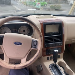 フォード　エクスプローラーの画像