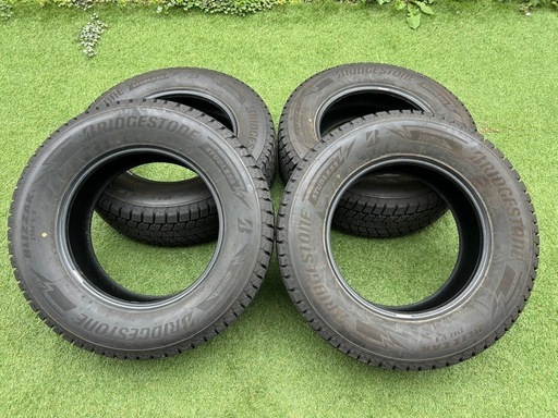 BRIDGESTONE BLIZZAK DM-V3 265/65R18 ブリヂストン　スタッドレス