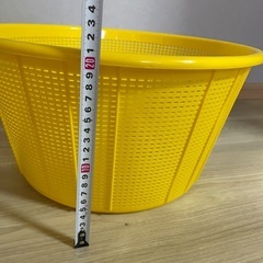 【中古品】黄色のカゴの画像