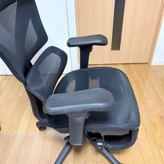EastForce　エイリアンチェア 前傾モデル　オフィスチェアの画像