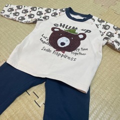 子どもパジャマ2セット95㎝
の画像