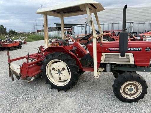 ヤンマー トラクター YANMAR YM2002D