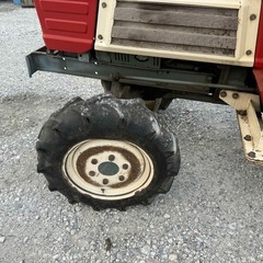 ヤンマー トラクター YANMAR YM2002Dの画像