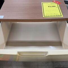 J3030　【リユースのサカイ柏店】　５段プラチェスト　タンス　収納　キャスター付きの画像