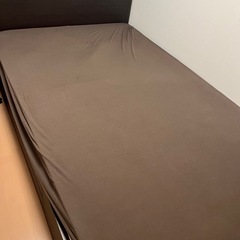 ベッドフレームの画像