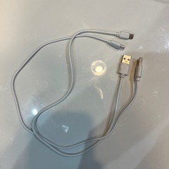 充電コードの画像