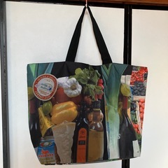 決定　
大きなトートバッグの画像