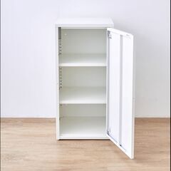 【IKEA】イケア キャビネット(JOSEF)室内/屋外用 ホワイト 1個 完成品直接手渡し希望(本郷三丁目駅周辺)の画像