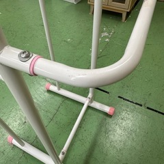 【ドリーム川西店御来店限定】☆ジモティー見たよ♪割引☆  ぶら下がり健康器 ピンク クリーニング済み 【99560000029012】の画像