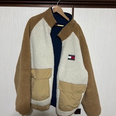 服、Tommyダウンの画像