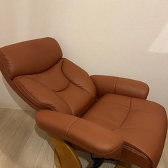 取引中　マナベ　美品　パーソナルチェア　オットマンつき付きの画像