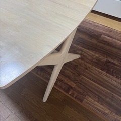 ニトリ リビングダイニングテーブルの画像
