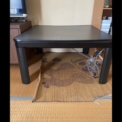 こたつテーブルの画像