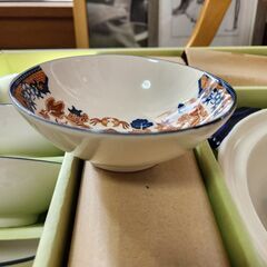 新品未使用、箱付。そざん鍋セット、小皿＆レンゲ揃っています。いかがでしょうか？の画像