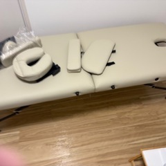 折りたたみマッサージベッドの画像