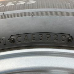 20年製スタッドレスタイヤ！ブリヂストン ブリザック VRX2　215/60R16　6分山＆ホイール！ブリジストンECO FORME SE-10 16インチ 5穴 PCD114.3 6.5J +54 ハブ径64㎜ ４本セット の画像