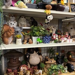 ★一つ500円〜・ピンキリ★ 置物・インテリア雑貨・ぬいぐるみ・動物フィギュア・観葉風オブジェなど ※個別の価格相談等はしておりません。ご来店頂き現物にてご確認ください。の画像