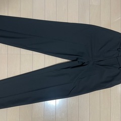 【美品・未使用】スマートアンクルパンツ UNIQLO ブラック 黒の画像