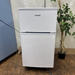 I354 🌈 2022年製の高年式♪ comfee 冷蔵庫 (90L) ⭐ 動作確認済 ⭐ クリーニングの画像