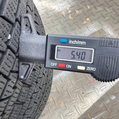 BRIDGESTONE スタッドレス 145R12 LT 軽トラタイヤ　の画像