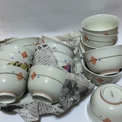 【中古美品】湯呑み ピンク14個の画像